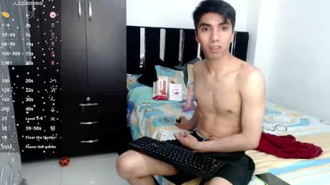 Snapshot of eriolhiragizawa chatting on February 12, 2:03 am EriolHiragizawa online show from February 12, 2:03 am