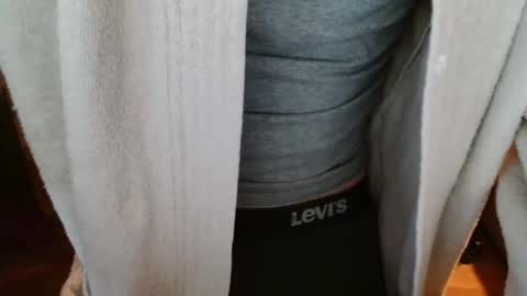 Erzzoo online show from January 6, 5:06 pm