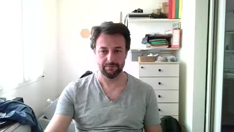 esibizionista 91 online show from April 29, 7:57 am