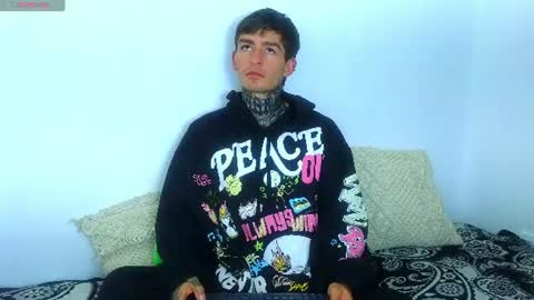 Esteban independent model online show from July 21, 8:22 pm