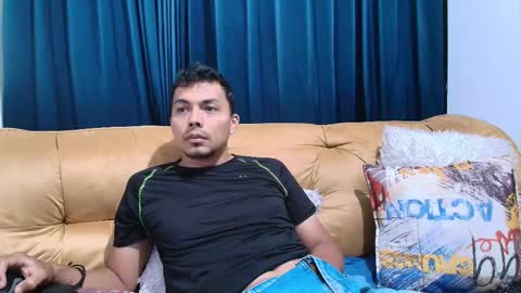 Snapshot of estebancot0314 chatting on September 20, 4:45 am Esteban online show from September 20, 4:45 am