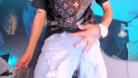 Ethan online show from December 19, 9:45 pm