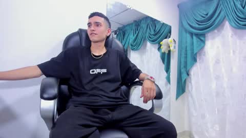 Ethan online show from February 12, 6:40 pm