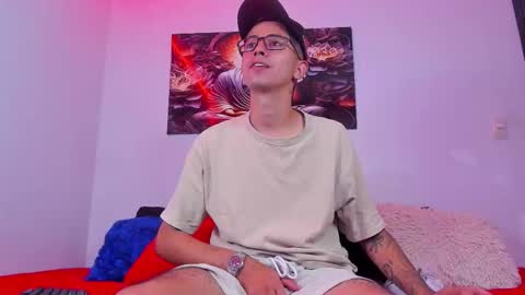 ETHAN SAI online show from October 18, 4:28 am