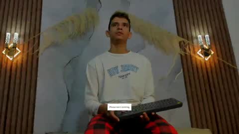 ethanhot_os online show from April 22, 7:07 pm