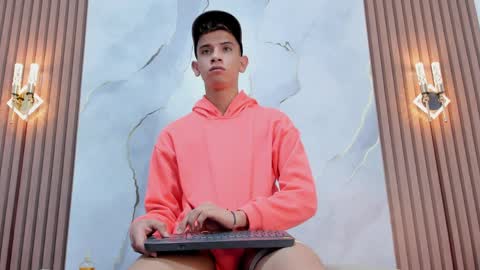 ethanhot_os online show from April 8, 9:23 pm