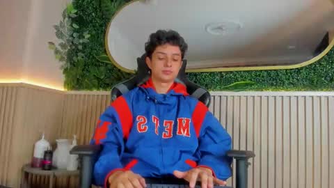 ethanlowell online show from February 3, 4:21 am