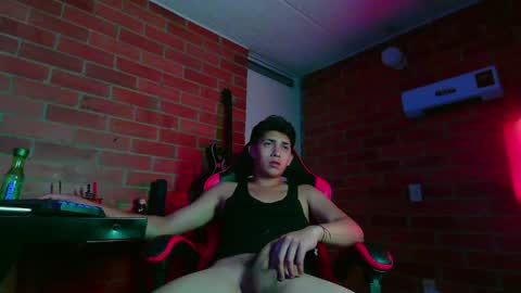 ethann2_ online show from June 2, 6:58 am