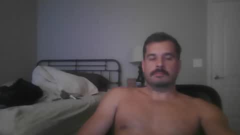 Snapshot of etim33 chatting on October 1, 6:45 pm etim33 online show from October 1, 6:45 pm
