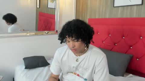 Evann  online show from April 11, 6:31 am