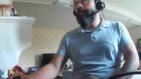 Snapshot of exibdevil chatting on December 7, 3:19 pm Gio online show from December 7, 3:19 pm