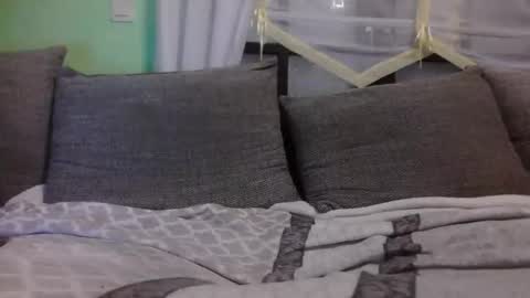 mi insta maddin 5011 online show from February 1, 7:07 am