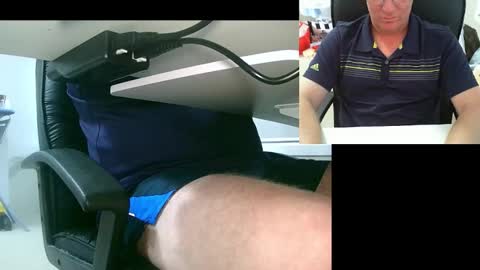 Snapshot of ezondi1 chatting on February 15, 12:27 am EZONDI online show from February 15, 12:27 am