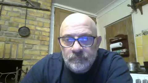 f1zzeek online show from January 5, 8:01 pm