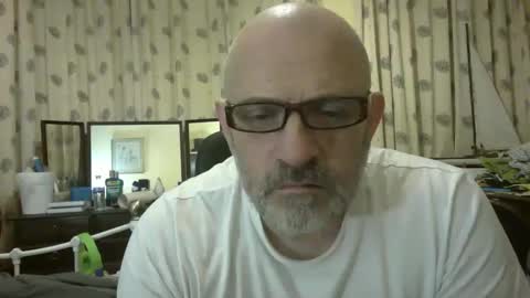 f1zzeek online show from March 23, 10:05 pm