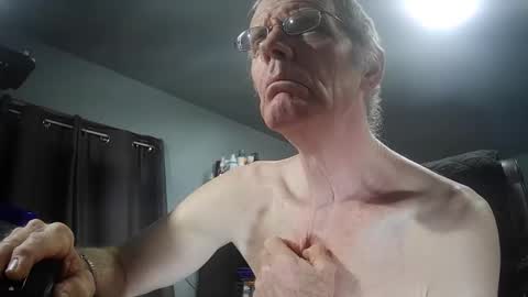 fantasyresort online show from December 14, 1:01 am