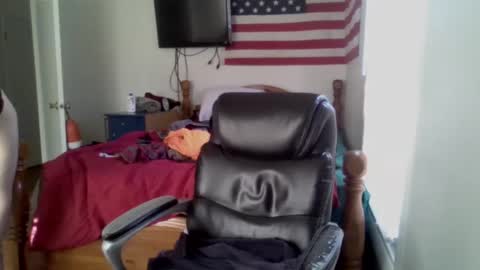 Snapshot of farmboy2398 chatting on March 7, 6:11 pm farmboy2398 online show from March 7, 6:11 pm