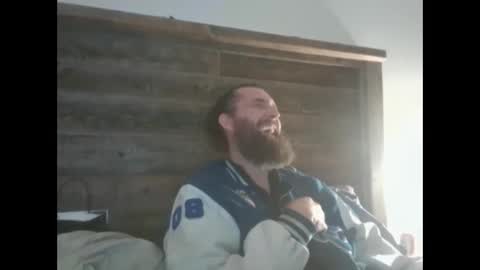 farmerboyart online show from April 14, 7:08 am