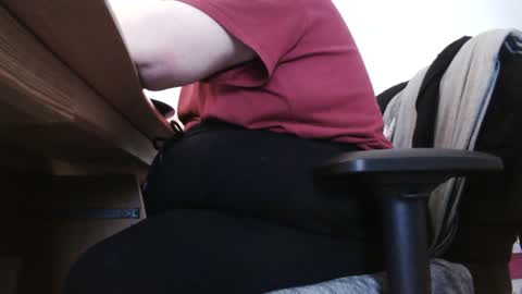 Snapshot of fat_bubble chatting on January 25, 1:30 pm Fat Bernd online show from January 25, 1:30 pm