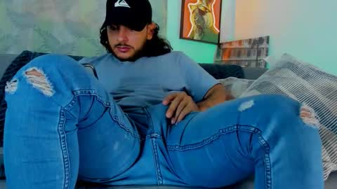 favid95 online show from October 31, 3:59 pm