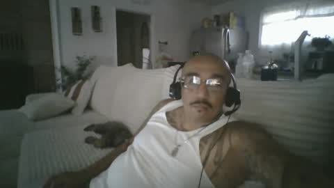 felixrlarios25 online show from July 28, 10:42 pm