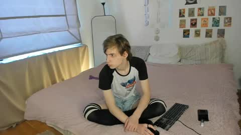 feralsyntax online show from March 30, 12:06 pm