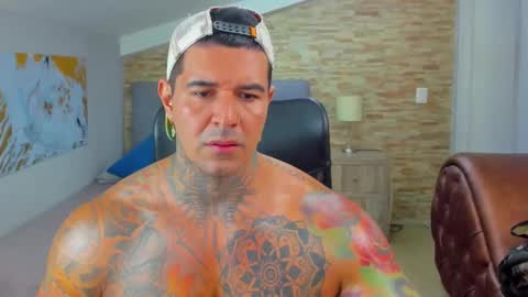 Kamilo online show from February 11, 11:33 pm