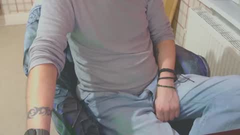 ffys2025 online show from January 14, 9:30 pm