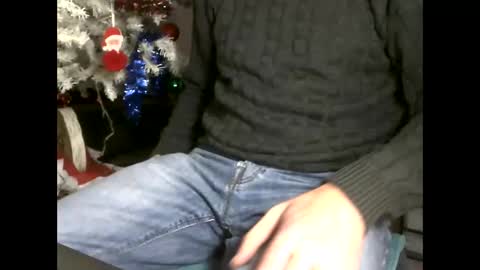 fifi010203 online show from December 14, 10:13 am