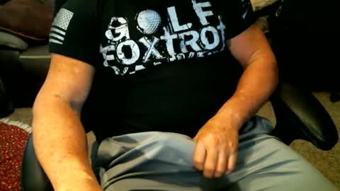 Snapshot of fitguy40 chatting on December 4, 7:56 pm fitguy40 online show from December 4, 7:56 pm