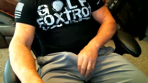 Snapshot of fitguy40 chatting on March 7, 8:11 pm fitguy40 online show from March 7, 8:11 pm