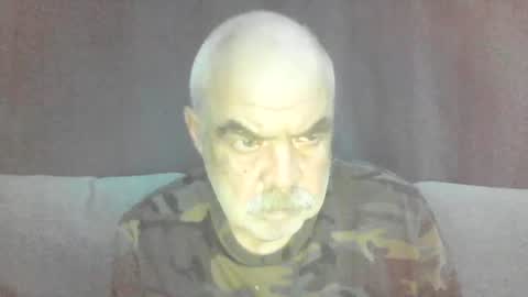 flutto online show from June 25, 3:09 am
