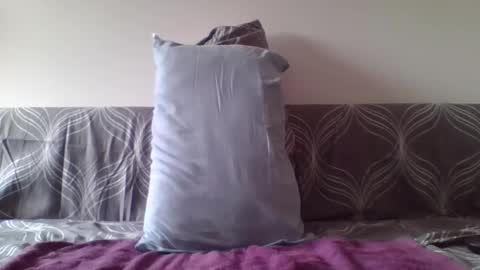 flylen online show from September 19, 9:21 am