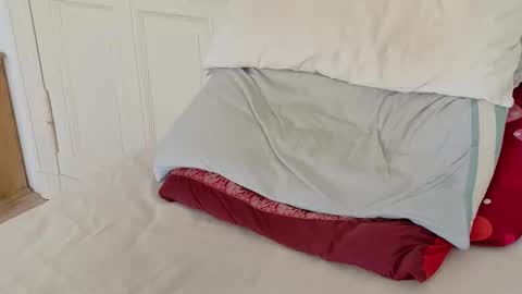 cum together online show from April 23, 8:30 am