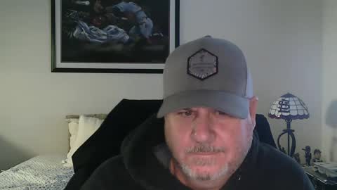 Snapshot of foreplayman22 chatting on February 18, 12:37 am foreplayman22 online show from February 18, 12:37 am