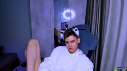 Foxicfu online show from March 5, 5:29 pm