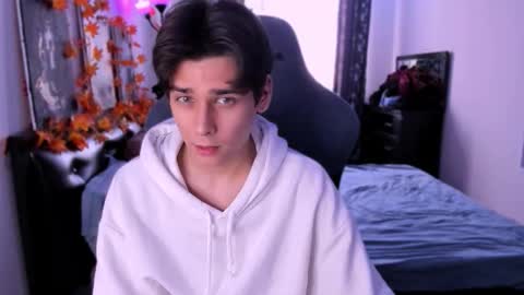 Foxicfu online show from December 22, 8:55 am