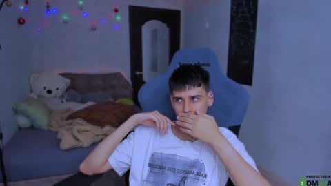 Foxicfu online show from January 14, 2:43 pm