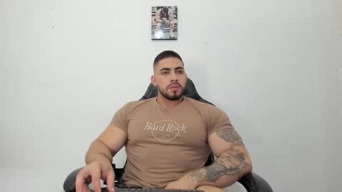 frank_foxx1 online show from November 23, 3:17 am