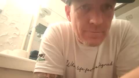 Famous Blue Eyes online show from April 6, 6:25 am