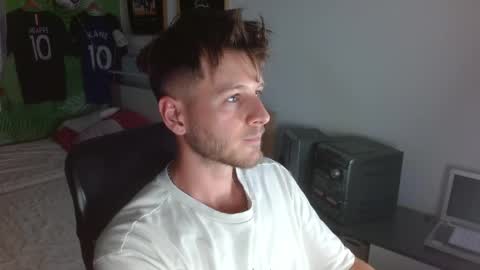 Frederick Perin online show from May 26, 9:33 pm