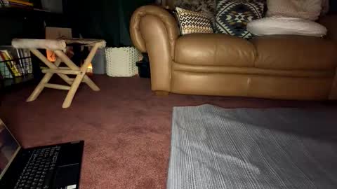 Freddy online show from March 22, 4:50 am