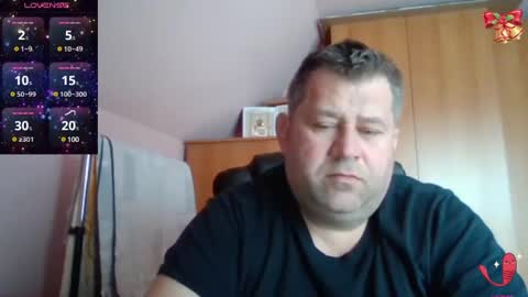 Snapshot of freeboy80180 chatting on February 5, 9:57 am freeboy80180 online show from February 5, 9:57 am