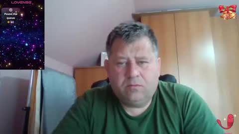 freeboy80180 online show from March 29, 7:52 am