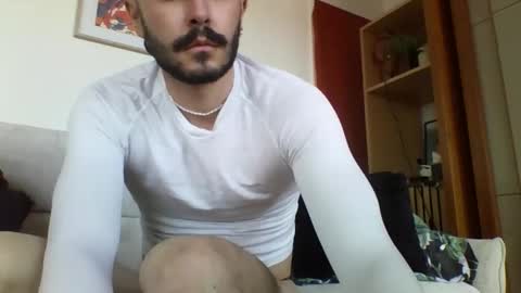 Frenchie online show from April 4, 1:52 pm