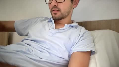 freshman  imonyou98 online show from November 24, 12:28 pm