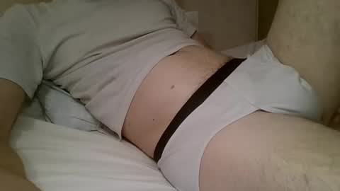 friendly_frank_18 online show from November 9, 5:06 pm