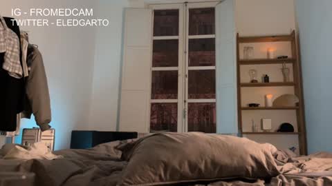 Snapshot of fromedcam chatting on January 19, 1:43 am ED online show from January 19, 1:43 am