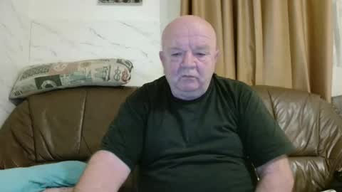 fullballs6 online show from February 23, 3:52 am