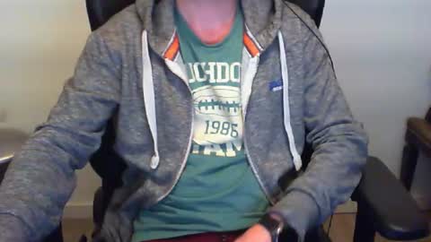 YWhiteNiceMan online show from June 10, 9:48 pm